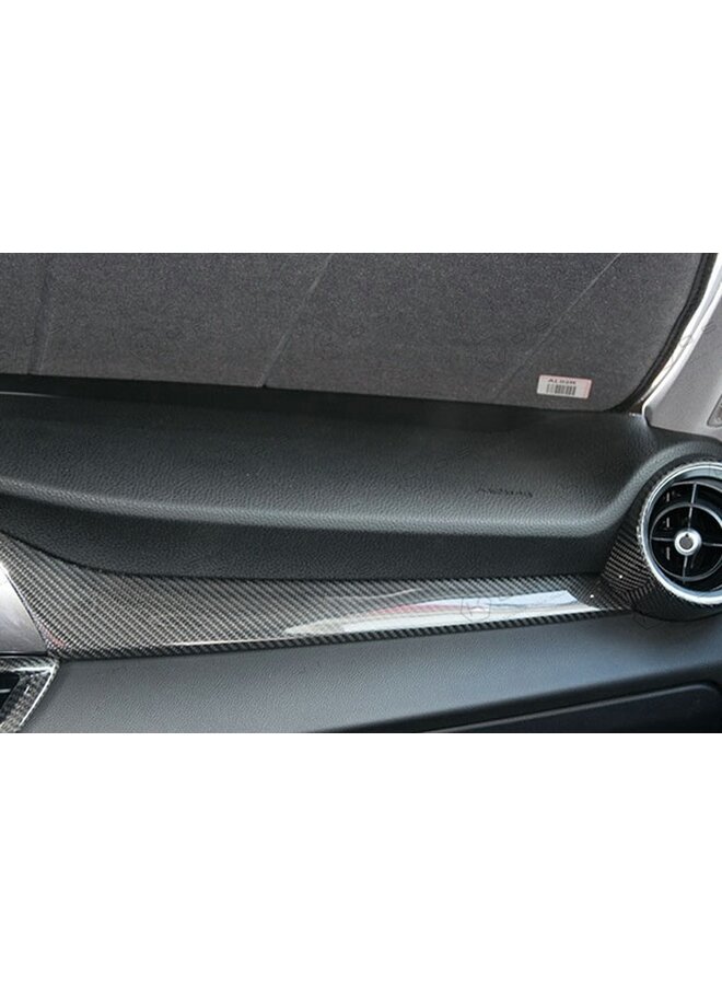 Alfa Romeo Giulia Carbonfaser-Armaturenbrett