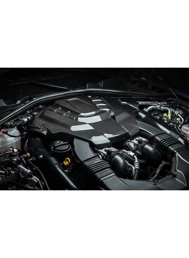 Tapa motor Alfa Romeo Stelvio QV en Fibra de Carbono