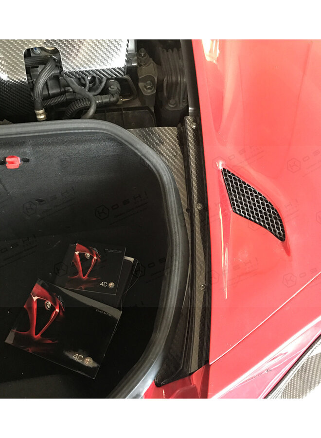 Estrutura do porta-malas em fibra de carbono Alfa Romeo 4C