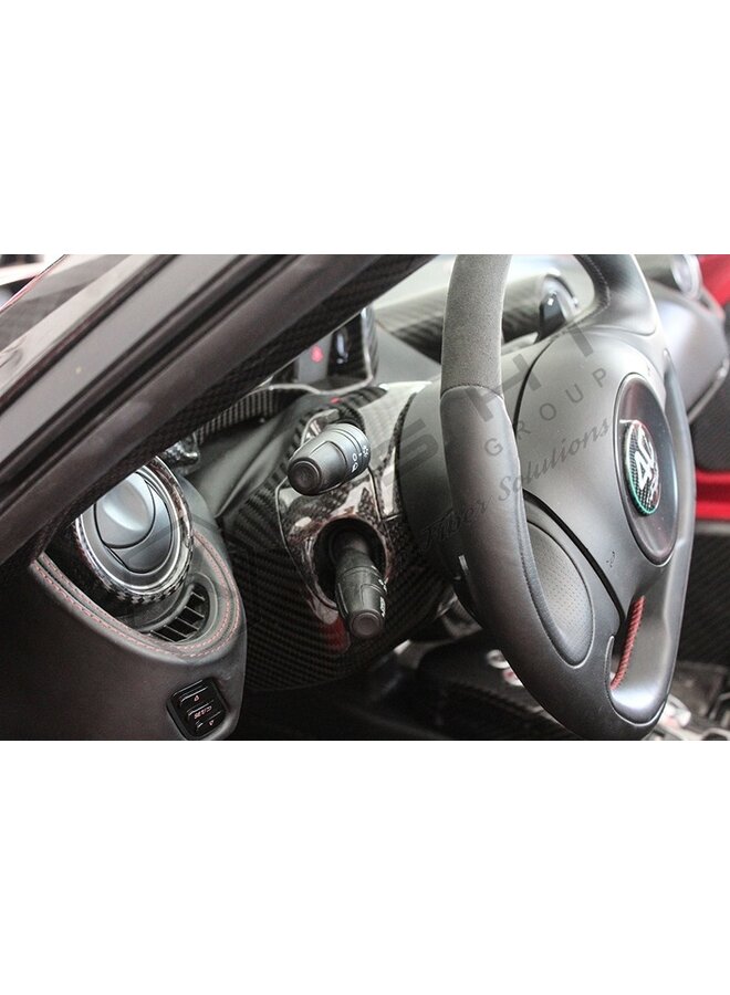 Cubierta superior del volante de Fibra de Carbono Alfa Romeo 4C