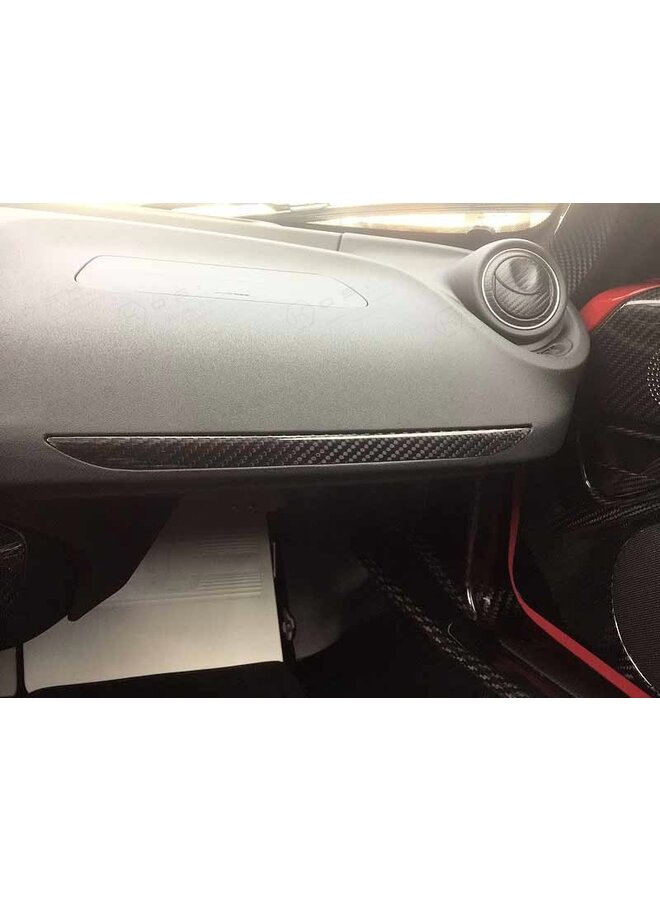 Cubierta embellecedora del salpicadero de fibra de carbono Alfa Romeo 4C