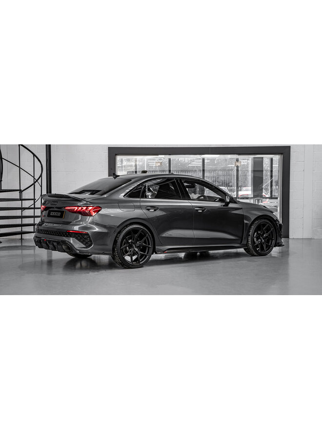 Audi RS3 8Y Urban Carbon-Heckspoilerlippe