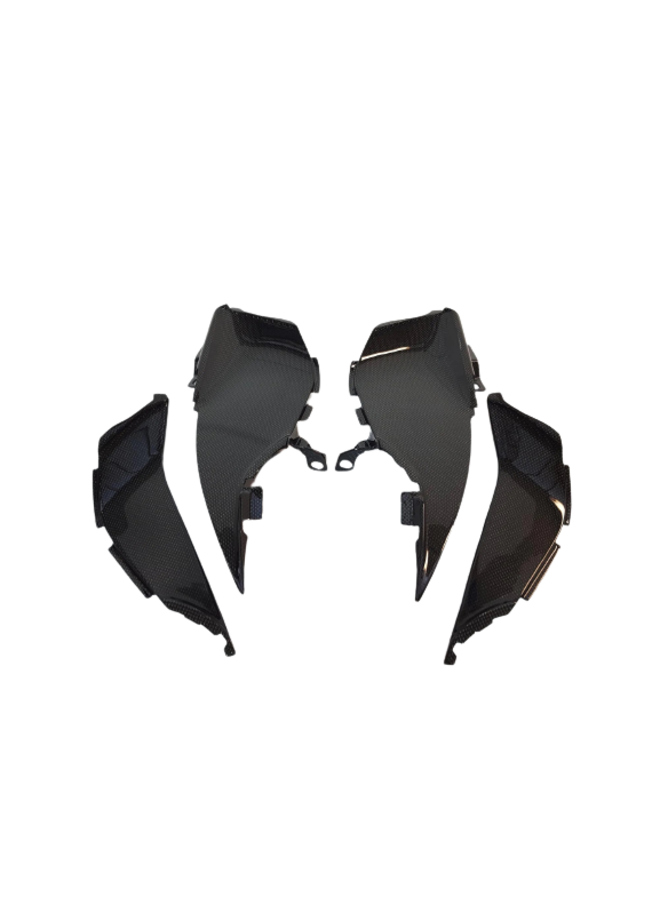 Scudo laterale presa d'aria fari anteriori in fibra di carbonio Ferrari F8 Tributo