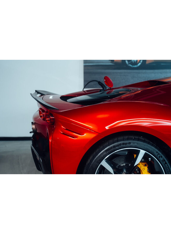 Ferrari SF90 Carbok trunk lid spoiler
