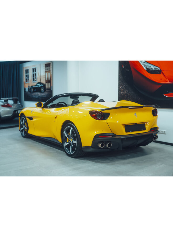 Ferrari Portofino carbon trunk spoiler lip