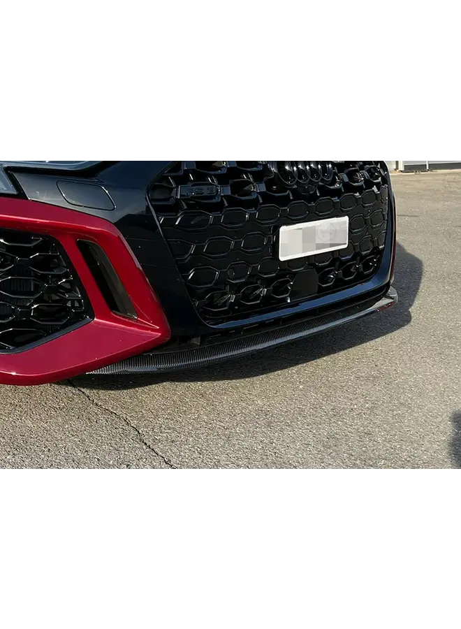 Audi RS3 8Y 2020+ Separador de lábios dianteiro em carbono