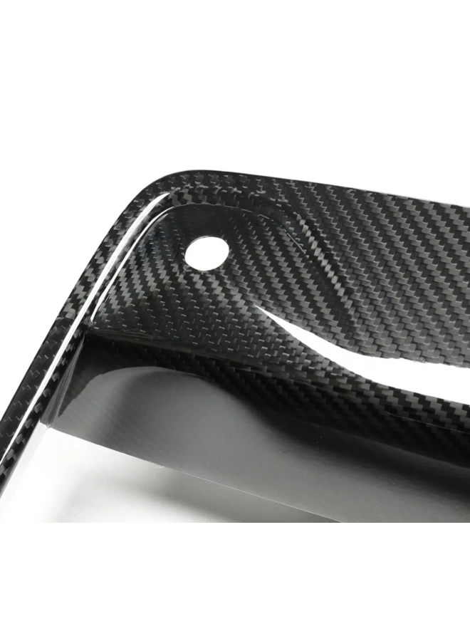Trata-se de um conjunto de canard de cobertura de entrada de ar do pára-choque dianteiro de carbono BMW F90 M5 LCI