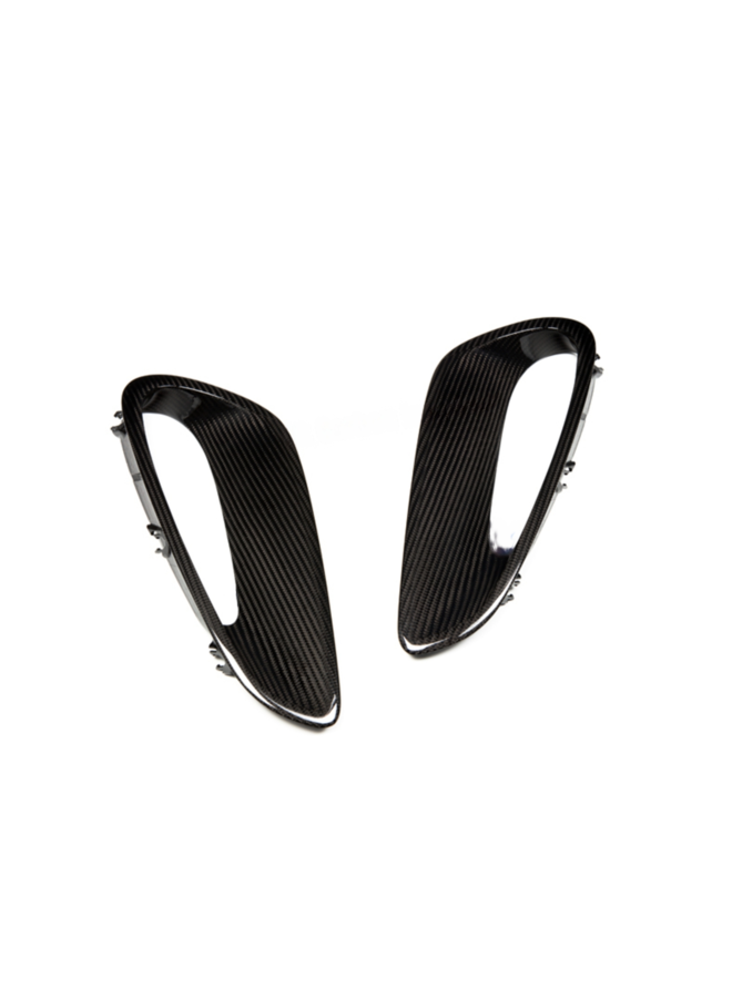 Hierbei handelt es sich um einen Satz Seitenlufteinlässe aus Carbon für den Porsche 911 992 Turbo S | GT3 RS.