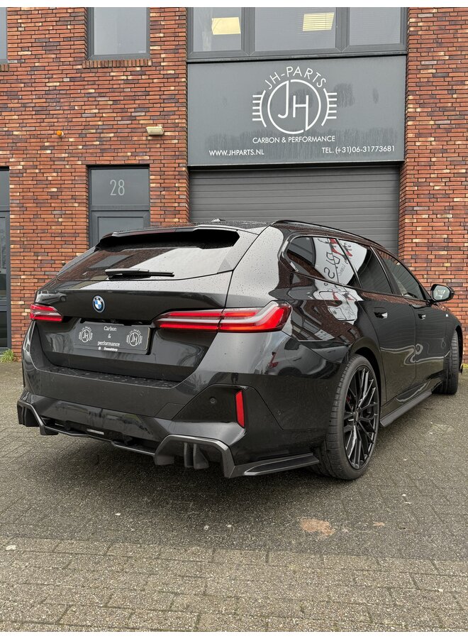 BMW 5 Serie G60 G61 i5 carbon MP diffuser