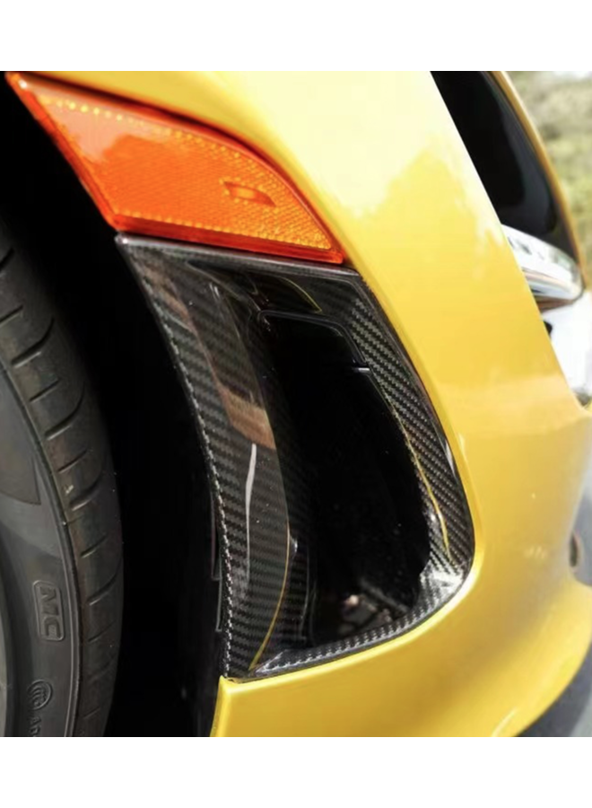 Si tratta di un set di prese d'aria del paraurti anteriore in carbonio della McLaren 720S