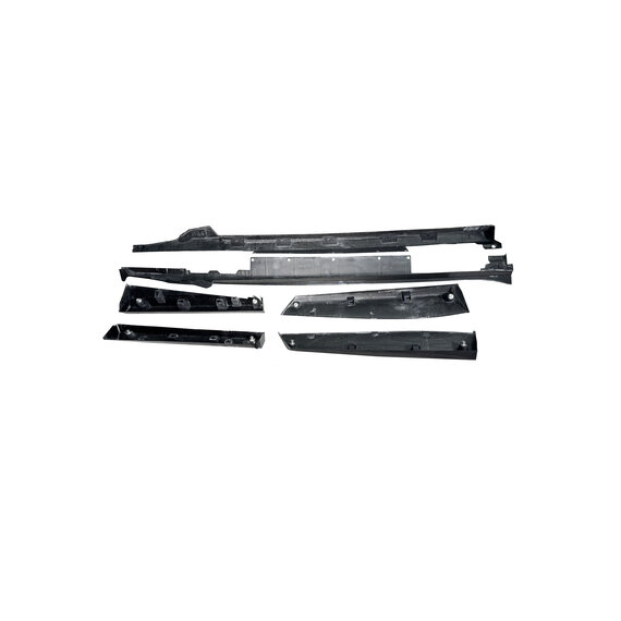 Extensiones de faldones laterales de carbono estilo OEM Ferrari Purosangue Carbon