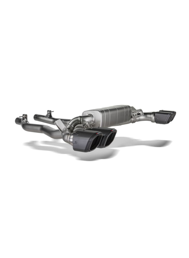 This concerns a BMW G90 G99 M5 Akrapovic exhaust system