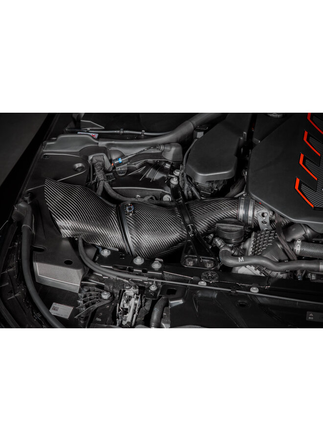 Este es un sistema de admisión de aire eventuri de carbono BMW G90 G99 M5