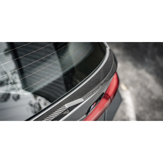 Spoiler centrale in fibra di carbonio per il bagagliaio della BMW G81 M3 Touring
