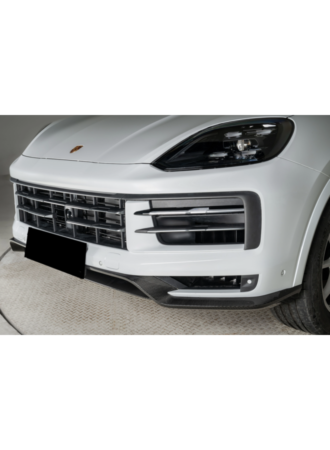 Dit betreft een Porsche Cayenne / Cayenne coupe 2024+ carbon turbo GT style voorlip splitter