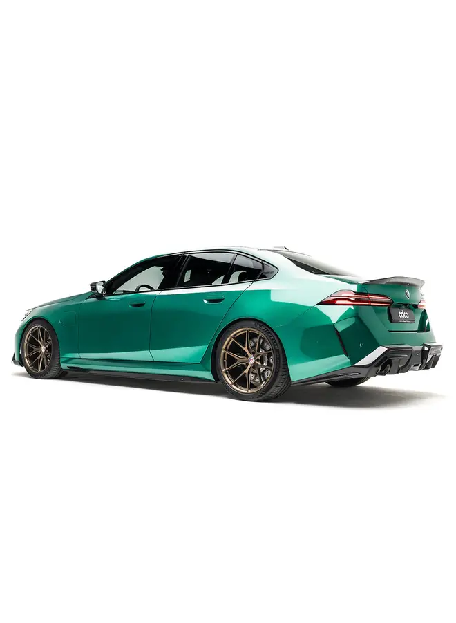 Este es un conjunto de extensiones de faldón lateral de carbono para BMW G90 G99 M5, borde divisor de parachoques delantero.