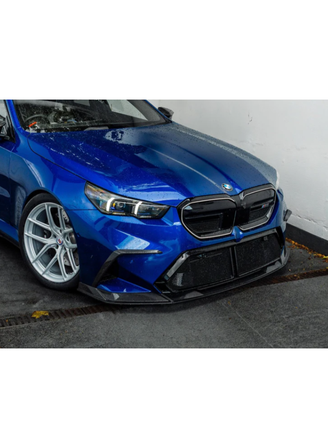 Questo è un set di paraurti anteriore in carbonio per BMW G90 G99 M5