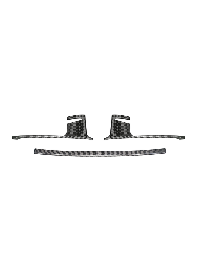 Il s'agit d'un Porsche Cayenne / Cayenne Coupé Calandre en carbone Pare-chocs design sport 2024+