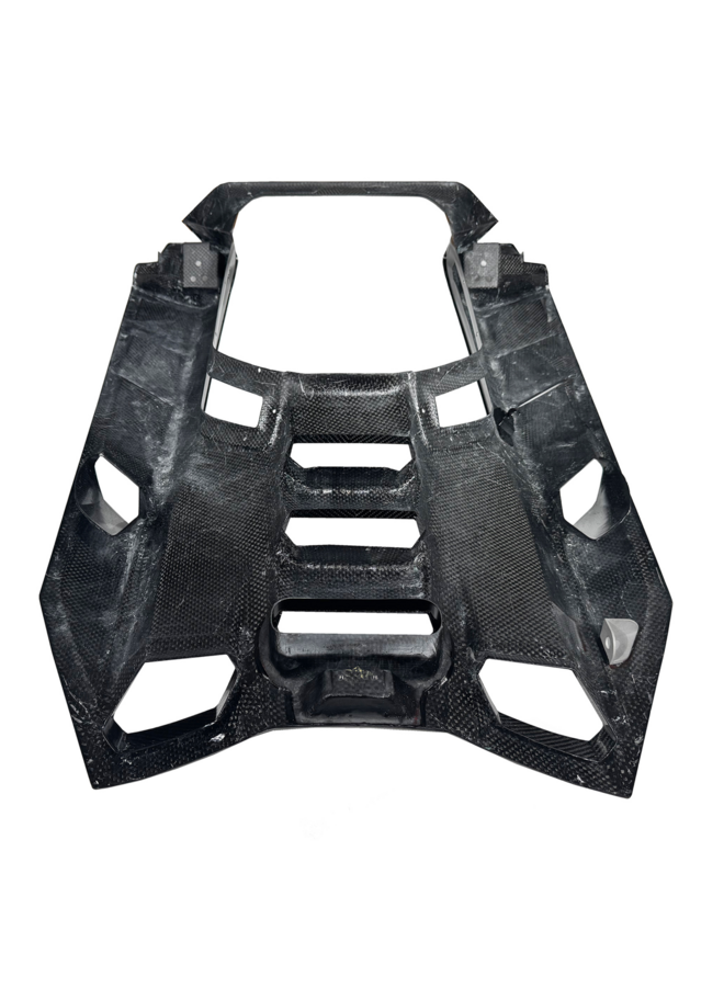 Questo è un pannello valvola di copertura del motore in fibra di carbonio della Lamborghini Revuelto