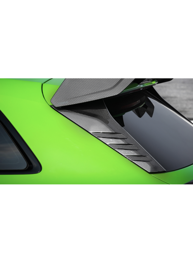 Se trata de un juego de paneles laterales de alerón de techo de carbono Audi RS3 8Y Facelift.