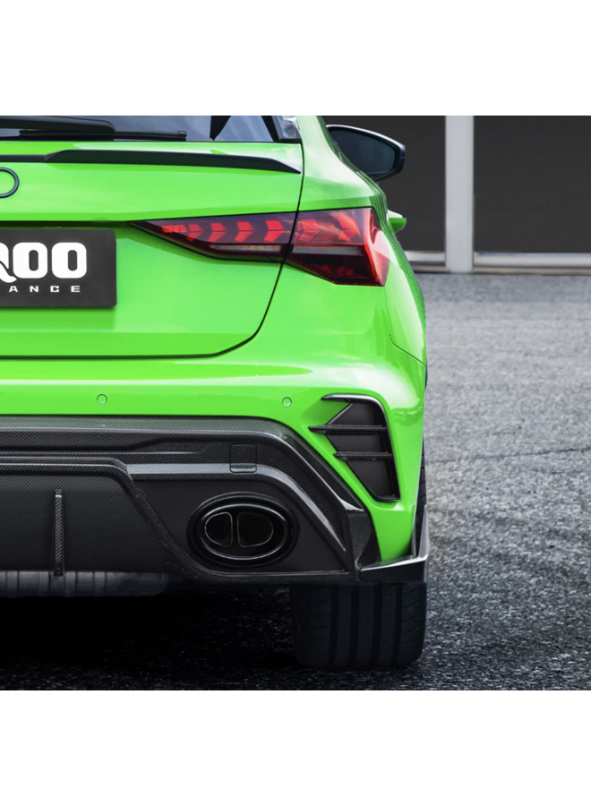 Este é um conjunto de oito inserções de fibra de carbono para o para-choque do Audi RS3 8Y Facelift SQ.