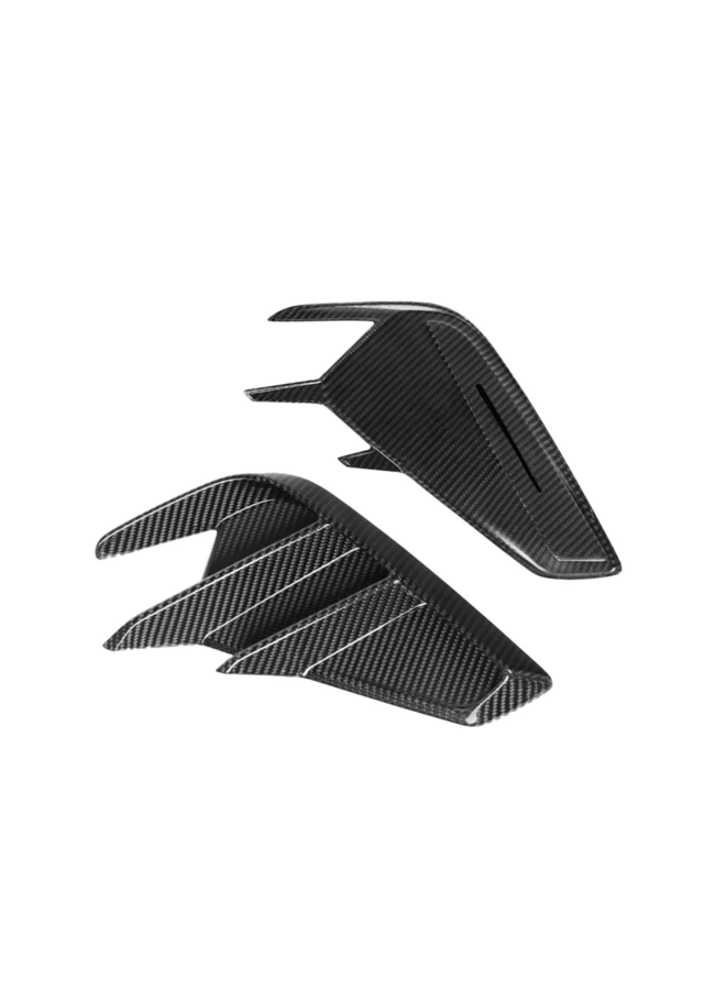 Este é um conjunto de oito inserções de fibra de carbono para o para-choque do Audi RS3 8Y Facelift SQ.