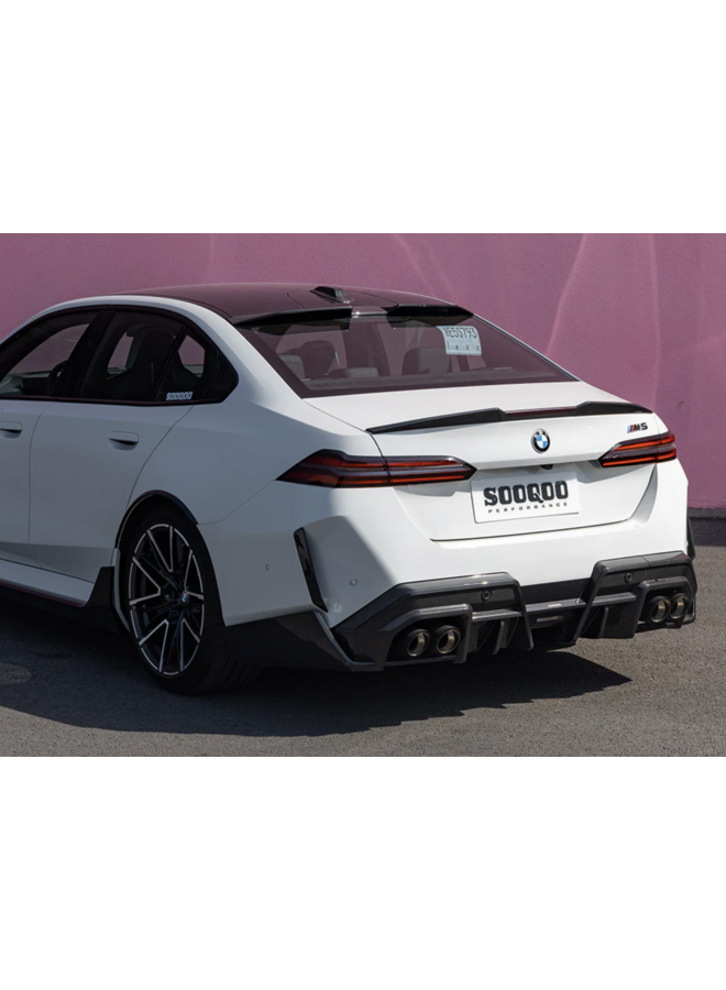 Il s'agit d'un becquet de coffre en carbone SQ pour BMW G90 M5.