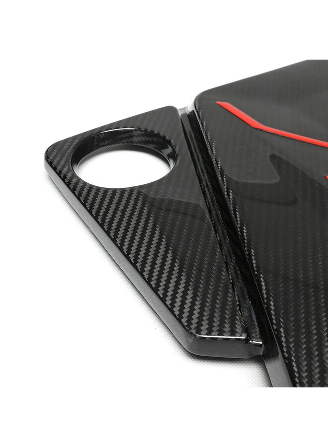 Il s'agit d'un ensemble de panneaux de protection moteur en carbone pour BMW G90 G99 M5.