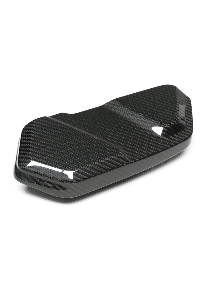 Dies ist ein Satz Motorraumabdeckungen aus Carbon für BMW M5 F90 M8 F91 F92 F93