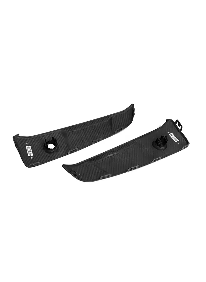 Dit betreft een set BMW X3 G45 Carbon achterbumper reflector zijkant inleg