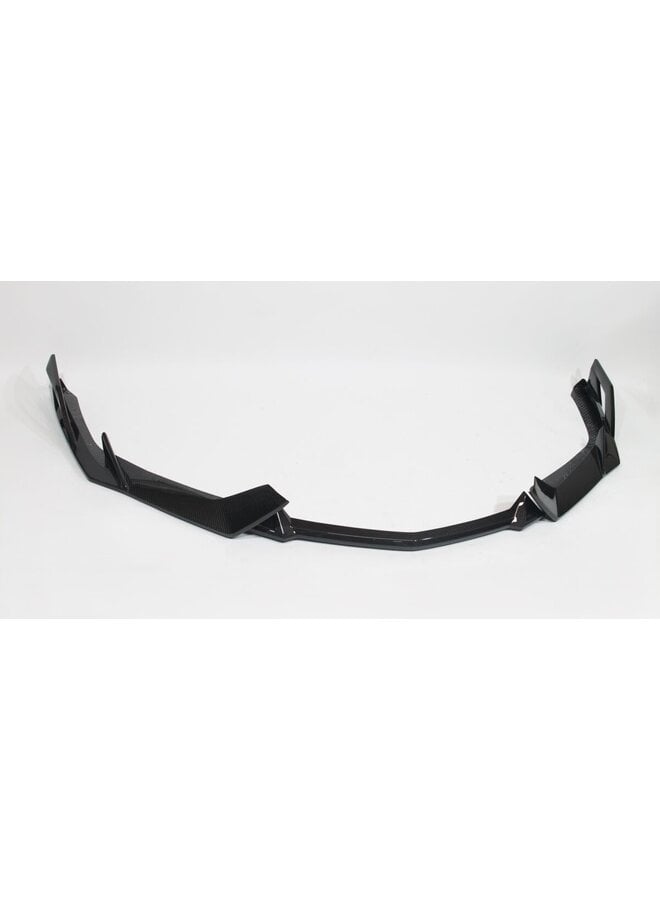 Il s'agit d'un splitter de lèvre avant en carbone pour Lamborghini Revuelto AT26.