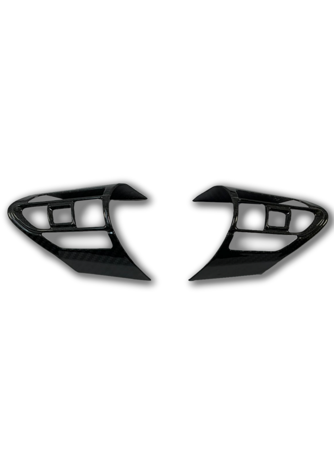 Dit betreft een set Toyota Yaris GR Carbon stuur trim cover