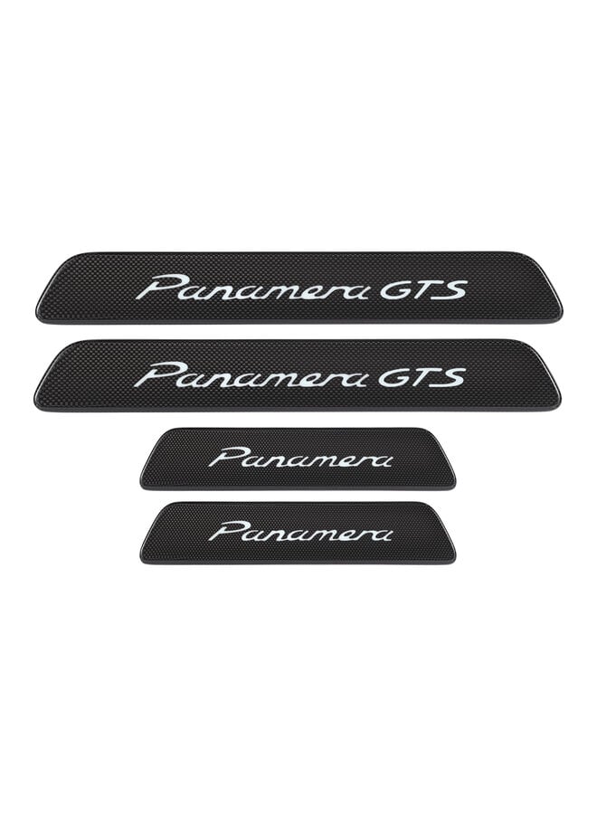 Dit betreft een Porsche Panamera 971 carbon instaplijsten set