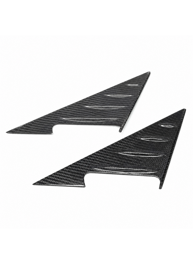 This concerns a BMW G42 2 Series G87 M2 Carbon triangle A-pillar mirror cover