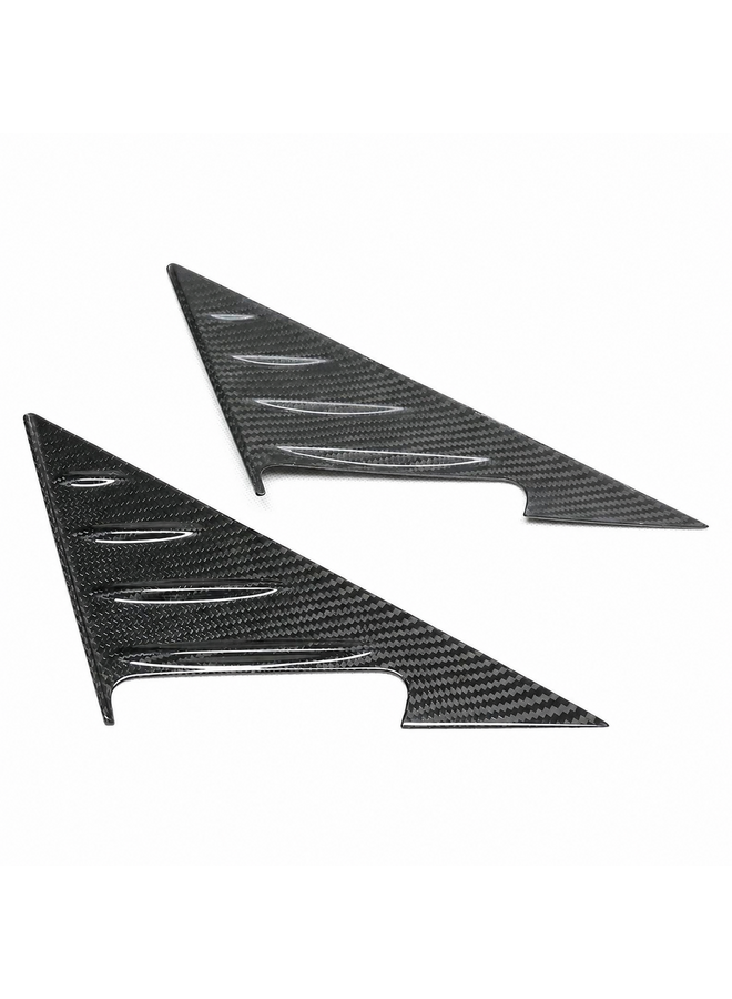 Es handelt sich um eine dreieckige A-Säulen-Spiegelabdeckung aus Carbon für einen BMW G42 2er G87 M2.
