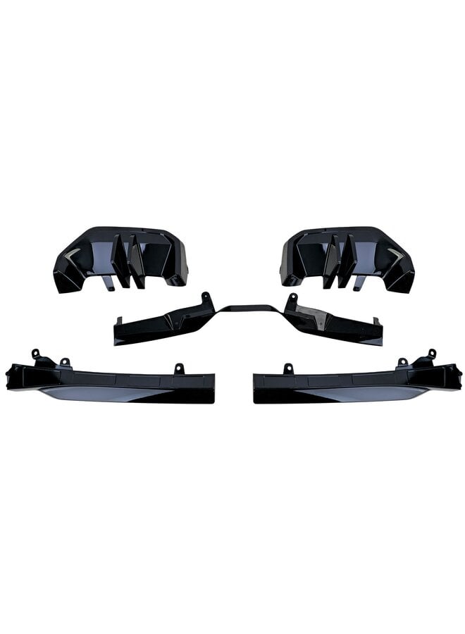 This concerns a BMW G60 G61 5 Series MPE Gloss Black diffuser set.