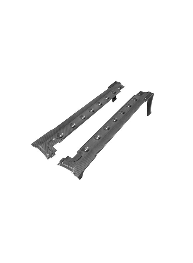 Este texto refere-se a um conjunto de saias laterais em fibra de carbono para o Porsche 911 992 GT3 RS.