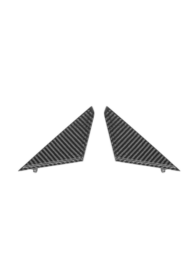 Se trata de una pieza de repuesto triangular de carbono para Porsche 992.1 / 992.2.