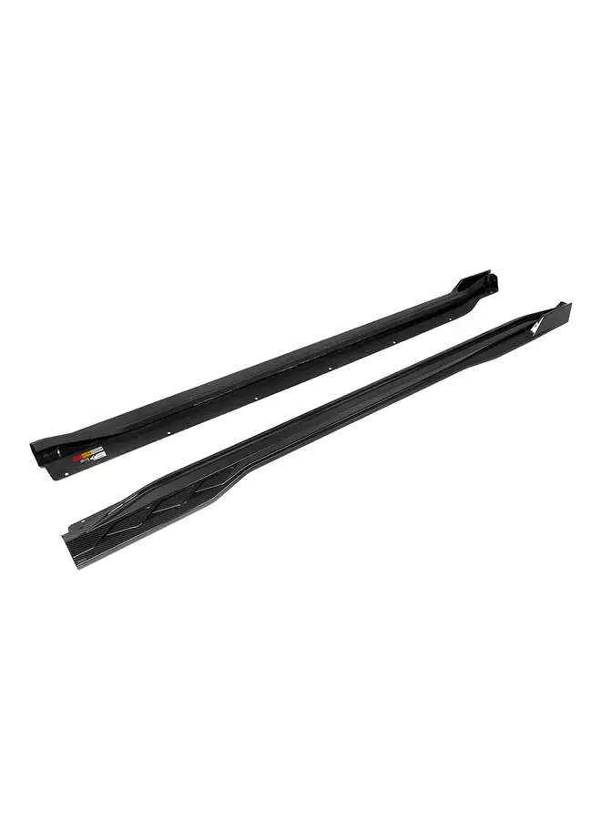 Il s'agit d'un ensemble de jupes latérales SOOQOO BMW XM G09 en fibre de carbone pré-imprégnée.