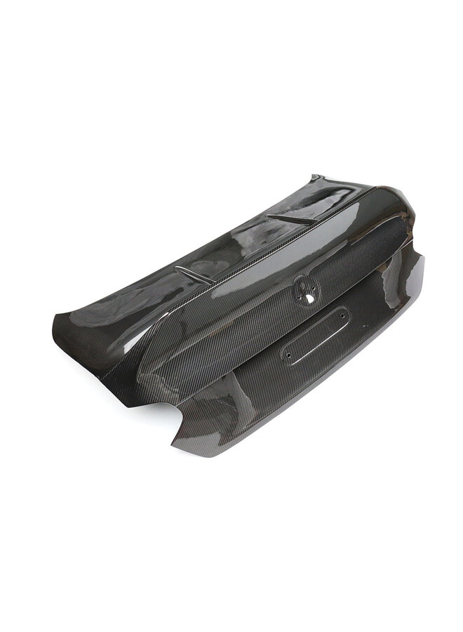 Cela concerne un couvercle de coffre style CSL en carbone pour BMW G87 M2.