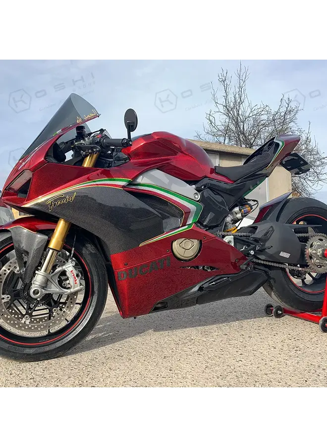 Painéis laterais inferiores em carbono para Ducati Panigale V4 S