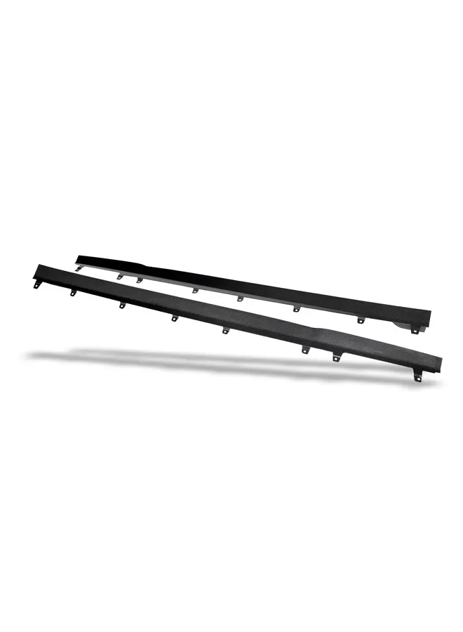 BMW F93 M8 Revozport Carbon side skirts