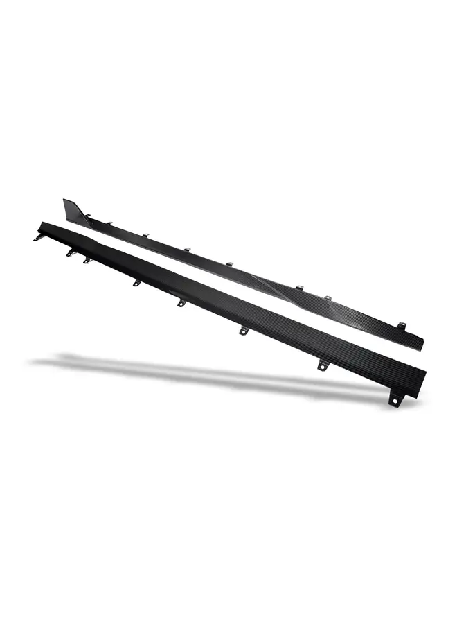 BMW F93 M8 Revozport Carbon side skirts