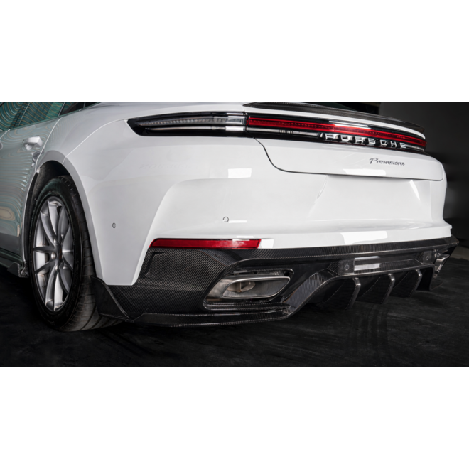 Porsche Panamera 976 carbon diffuser