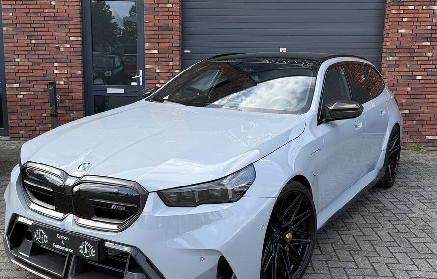 BMW G99 M5 Touring: preparación en carbono de JHParts