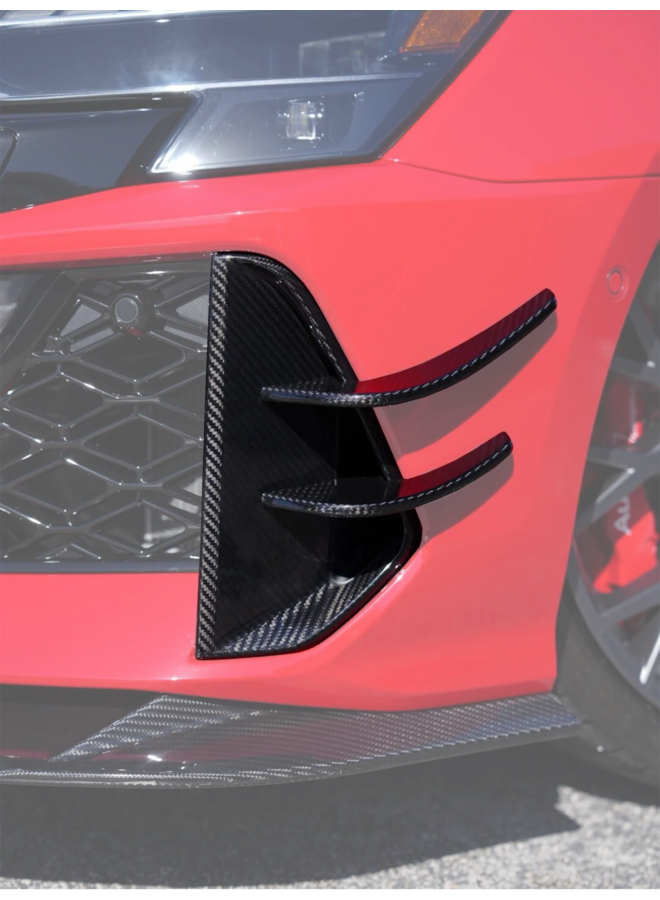 Audi RS3 8Y restylée (2025+) inserts de pare-chocs avant carbone avec canards