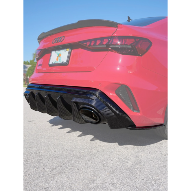 Audi RS3 8Y Sedan Facelift (2025+) carbon diffuser V2 met zijelementen