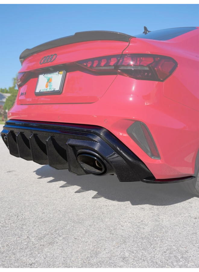 Audi RS3 8Y Sedan restyling (2025+) diffusore posteriore in carbonio V2 con elementi laterali