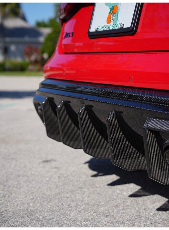 Audi RS3 8Y restyling (2025+) diffusore posteriore centrale in carbonio V1