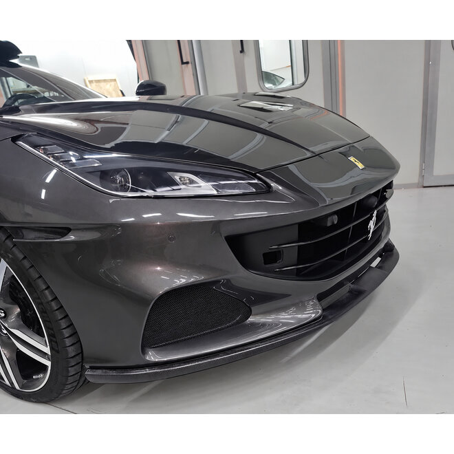 Ferrari Portofino M lame avant en carbone